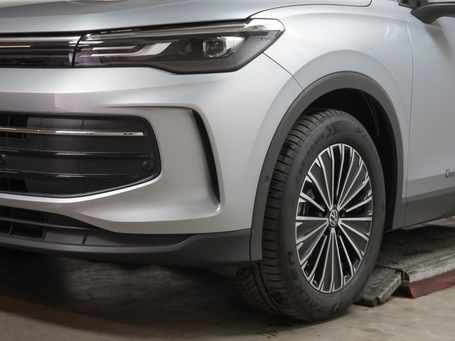 Volkswagen Tiguan 1.5 eTSI DSG AHK LED ACC NAVI KLIMA