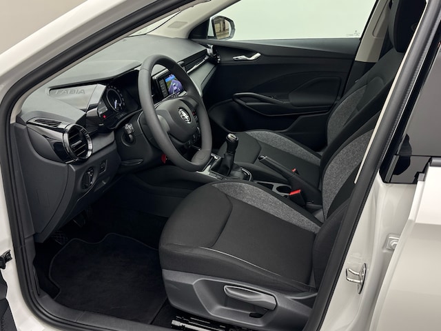 Skoda Fabia Fabia 1.0 MPI CarPlay LED Touchscreen Apple Car.