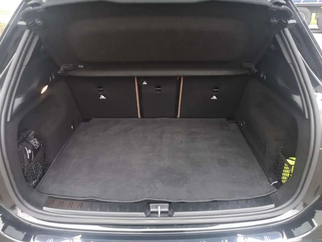 Mercedes-Benz GLA 220 4MATIC AMG Line GLA 220 d