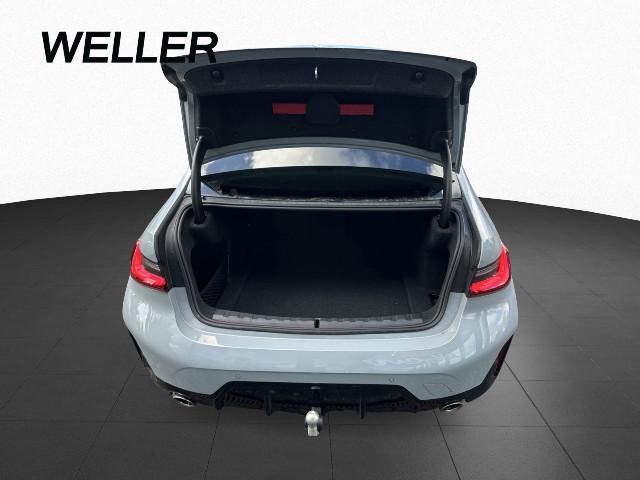 BMW 320 320i Sedan xDrive