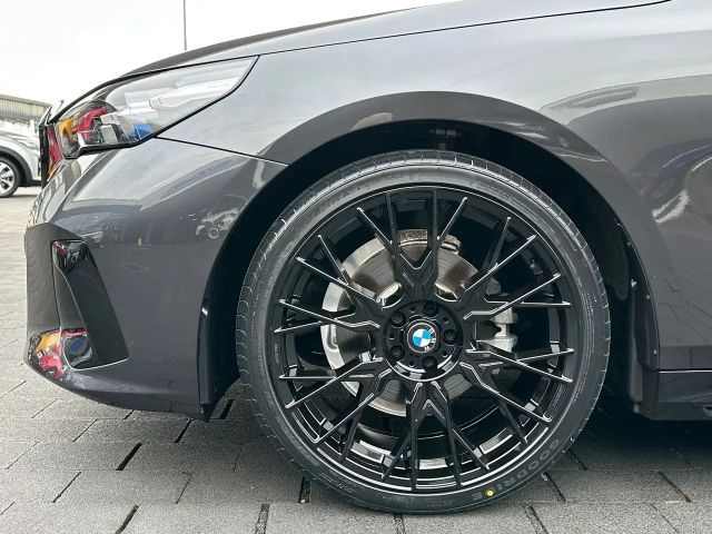 BMW 520 520d M-Sport Touring