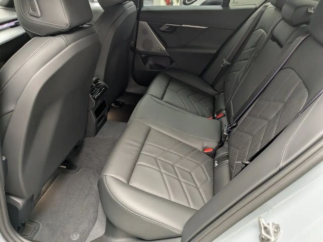 BMW 520 520d M-Sport Sedan