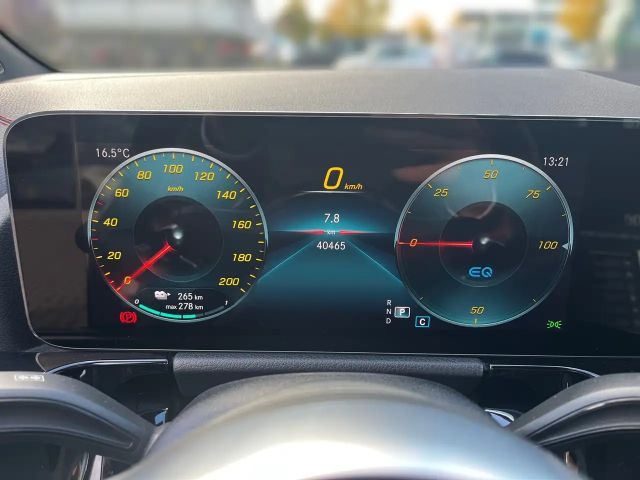 Mercedes-Benz EQA 300 4MATIC AMG Line