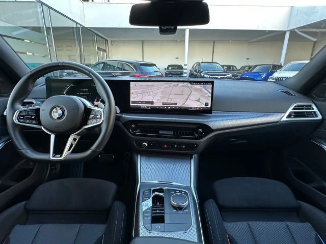 BMW 330 330i M-Sport Touring xDrive