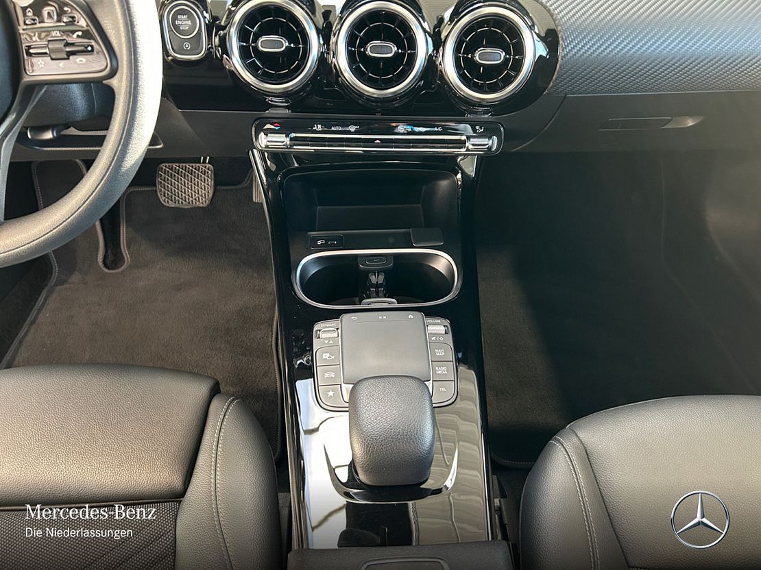 Mercedes-Benz A 180 A 180 d Style