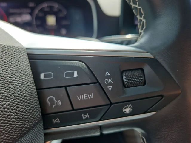 Seat Leon 1.5 eTSI DSG Sportstourer Xcellence