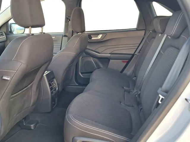 Ford Kuga AWD Hybrid Titanium