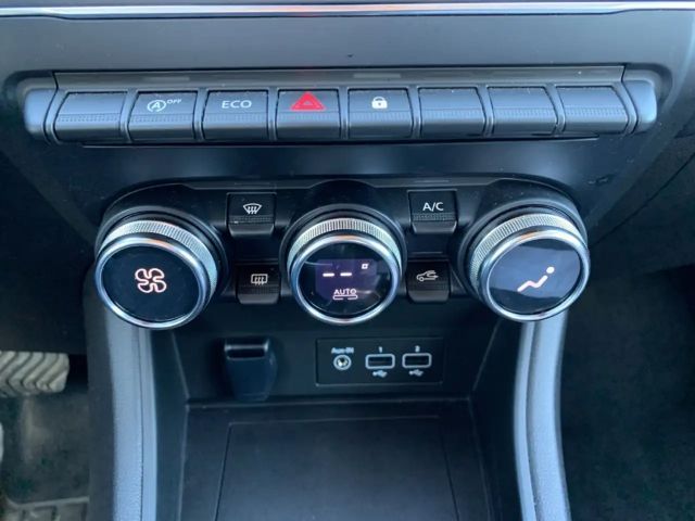 Renault Captur Evolution TCe 140