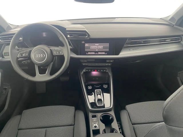 Audi A3 30 TFSI Sedan