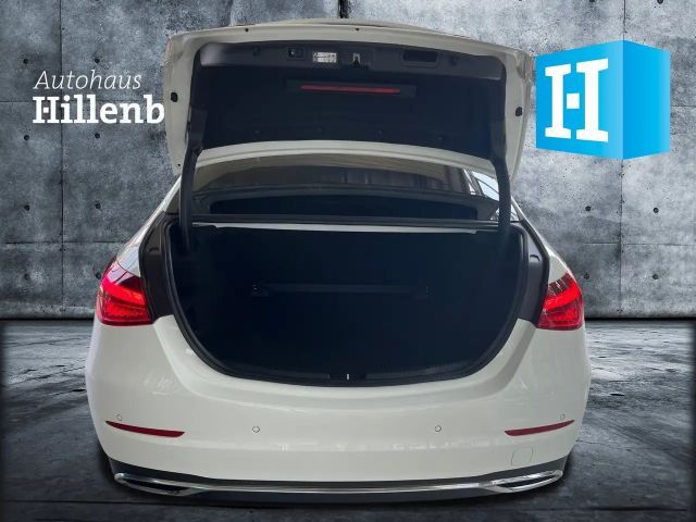 Mercedes-Benz C 180 AVANTGARDE Sedan