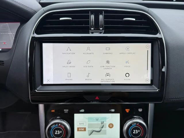 Jaguar XE AWD D200 SE