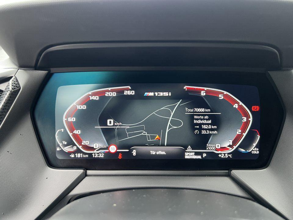 BMW M135i 5-deurs xDrive