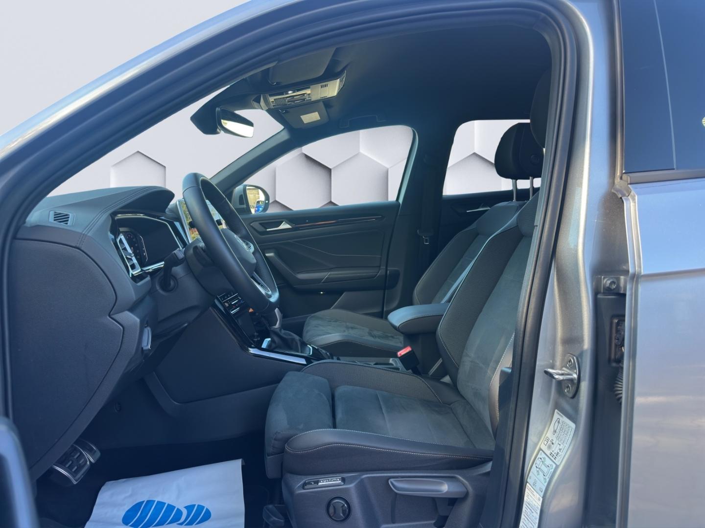 Volkswagen T-Roc 1.5 TSI DSG R-Line