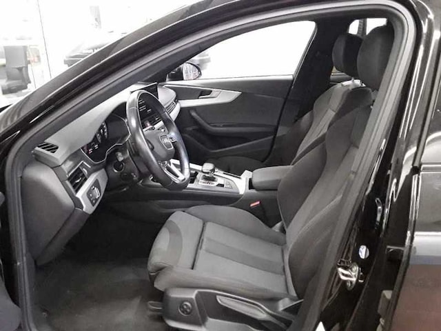 Audi A4 35 TDI Avant S-Line S-Tronic