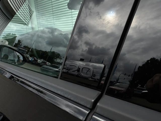 Volkswagen Golf 2.0 TSI Golf VIII