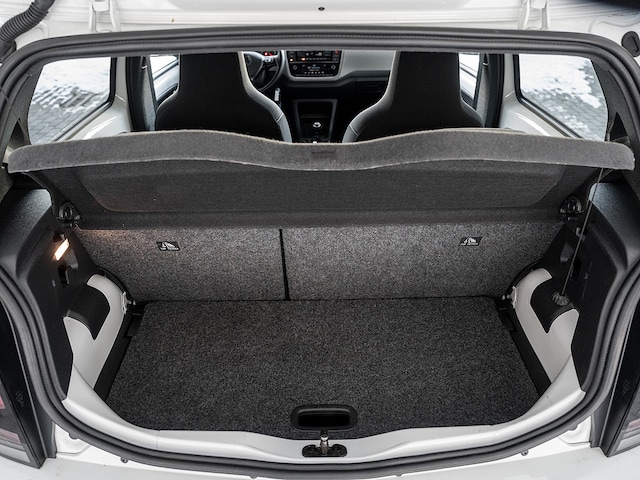 Volkswagen up! Active