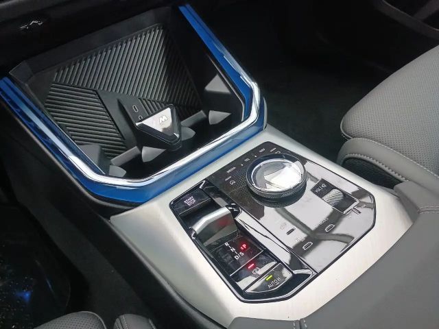 BMW X3 50 AHK/Innovation+Premium/Panorama/HUD/ACC