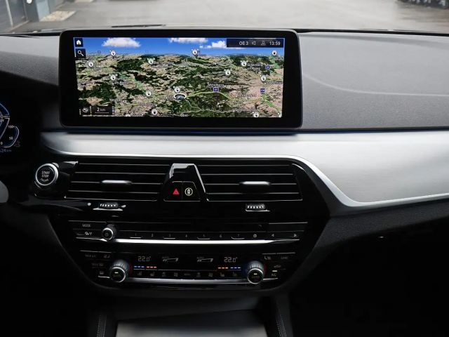 BMW 530 530e M-Sport Sedan xDrive