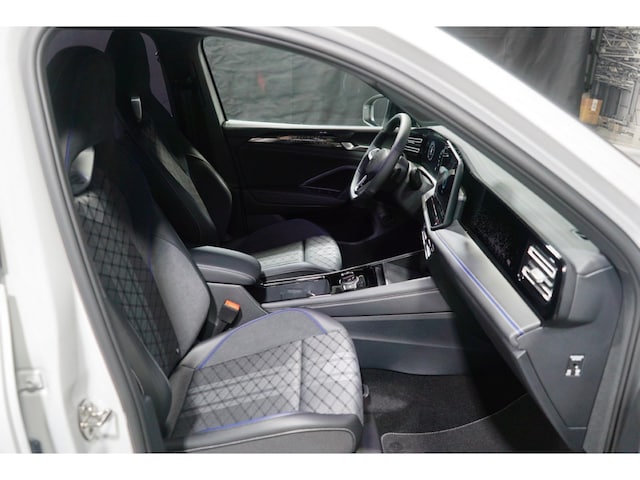 Volkswagen Tiguan 1.5 eTSI R-Line Style