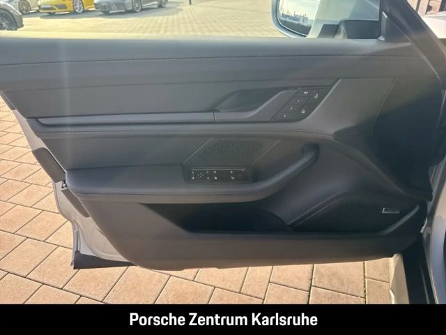 Porsche Taycan 4S Cross Turismo