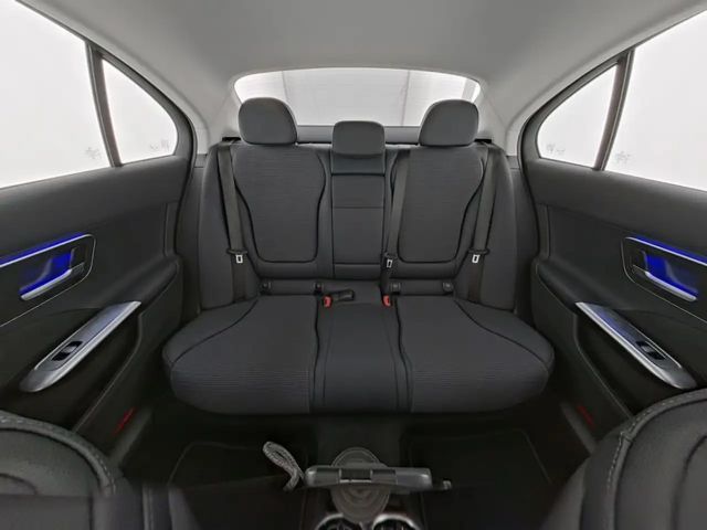 Mercedes-Benz C 180 AVANTGARDE Sedan