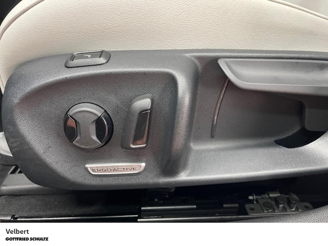 Volkswagen Passat 1.5 eTSI Business DSG