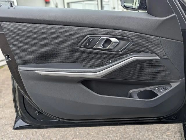 BMW 320 320e Touring