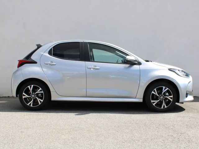 Toyota Yaris Active Hybride VVT-i