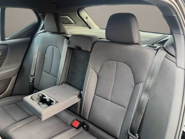 Volvo XC40 Core Recharge