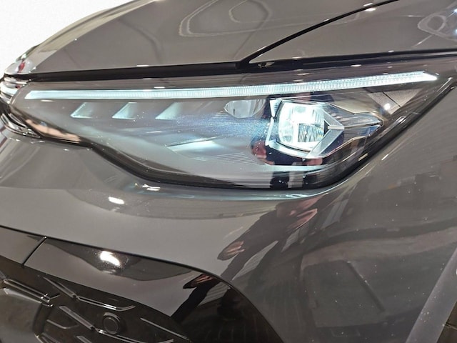 Volkswagen Golf 2.0 TSI DSG GTI