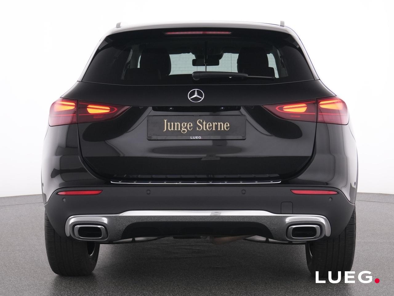 Mercedes-Benz GLA 220 4MATIC GLA 220 d Progressive
