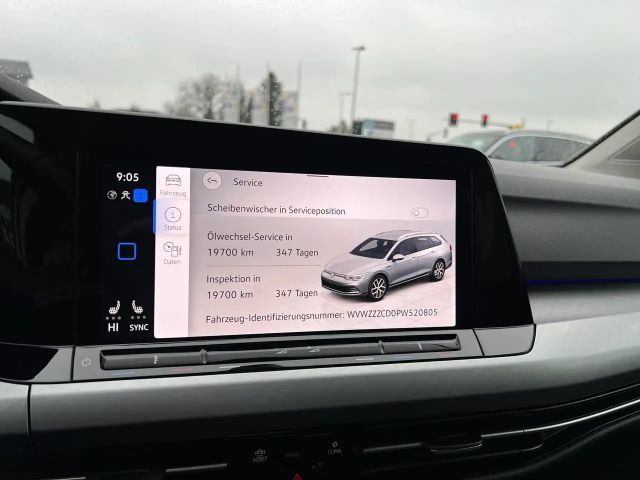 Volkswagen Golf Life Variant