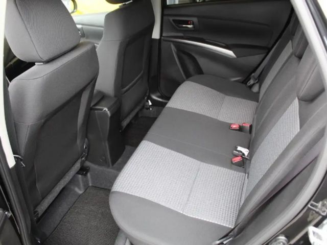 Suzuki S-Cross AllGrip Hybrid