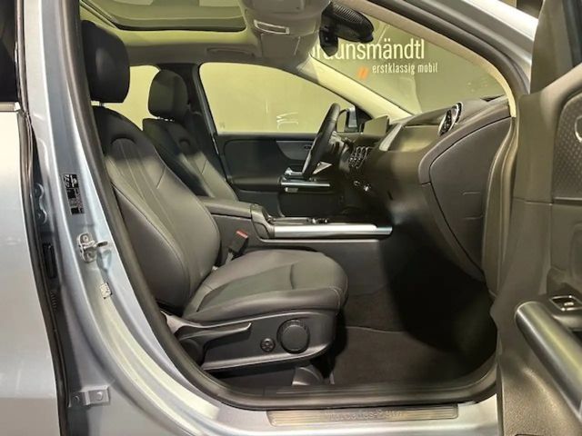 Mercedes-Benz GLA 220 4MATIC Progressive