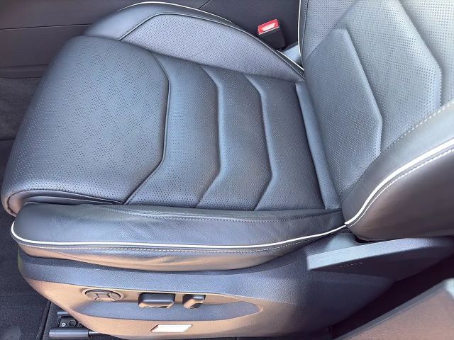 Volkswagen Touareg R-Line Style