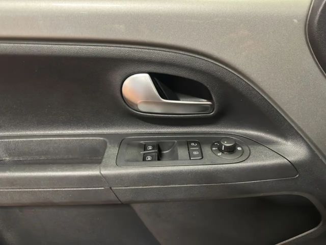 Volkswagen e-up! Plus Style