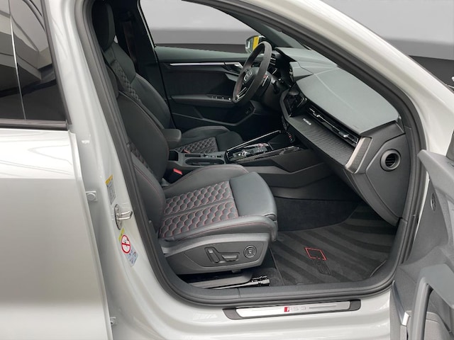 Audi RS3 Quattro S-Tronic Sedan