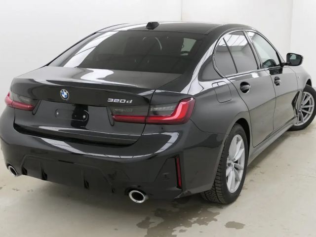 BMW 320 320d M-Sport Sedan