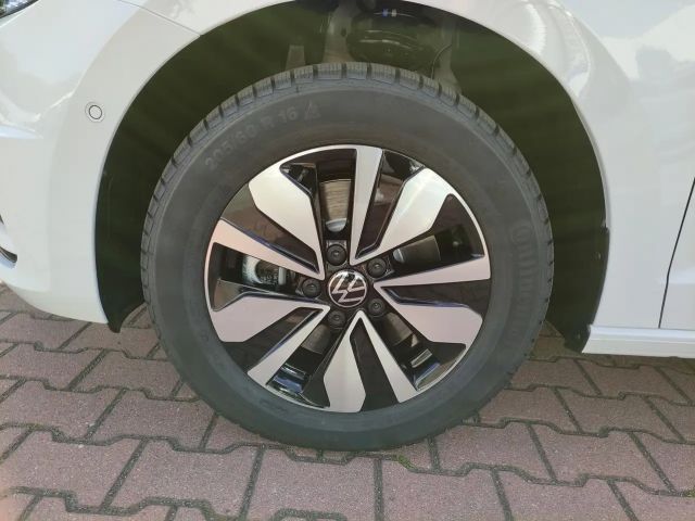 Volkswagen Touran 1.5 TSI DSG