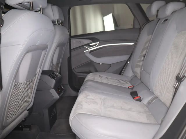 Audi e-tron 55 S-Line