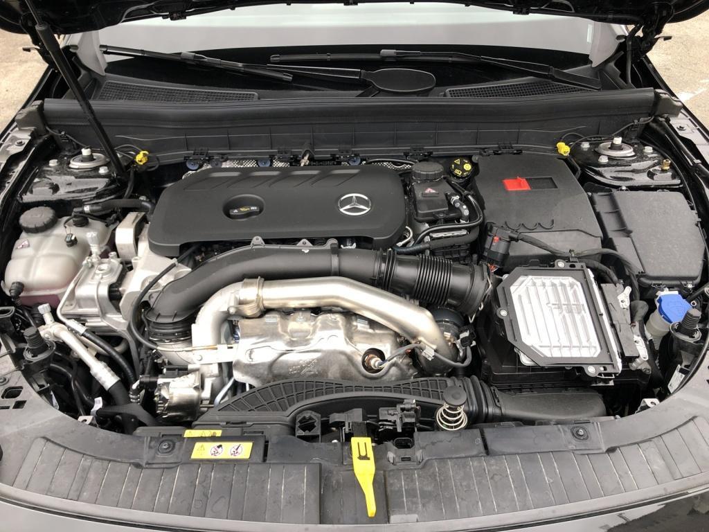 Mercedes-Benz GLB 220 AMG Line