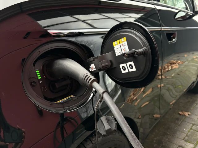 Fiat 500e La Prima by Bocelli