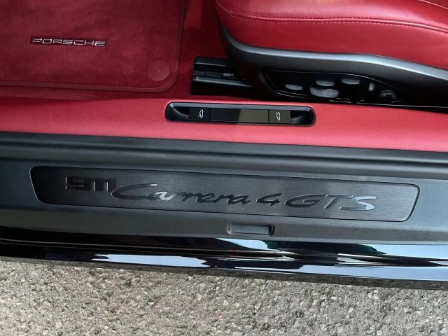 Porsche 992 4 Cabrio Carrera GTS