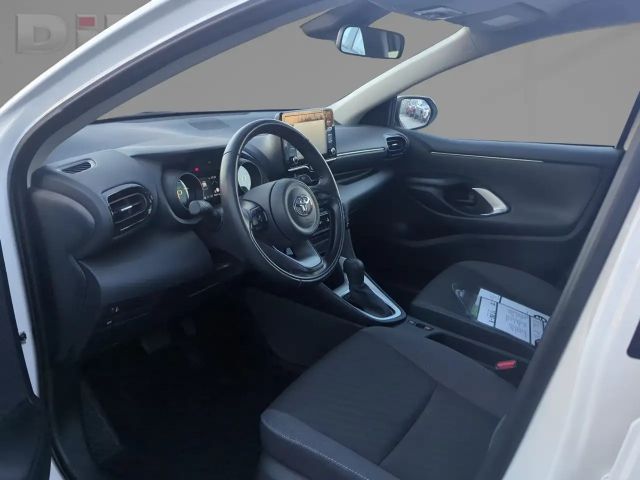 Toyota Yaris Hatchback Team D