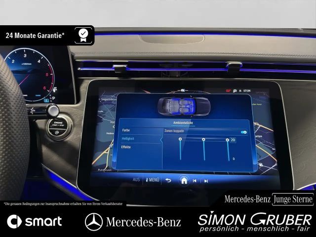 Mercedes-Benz E 220 AMG Line E 220 d Sedan