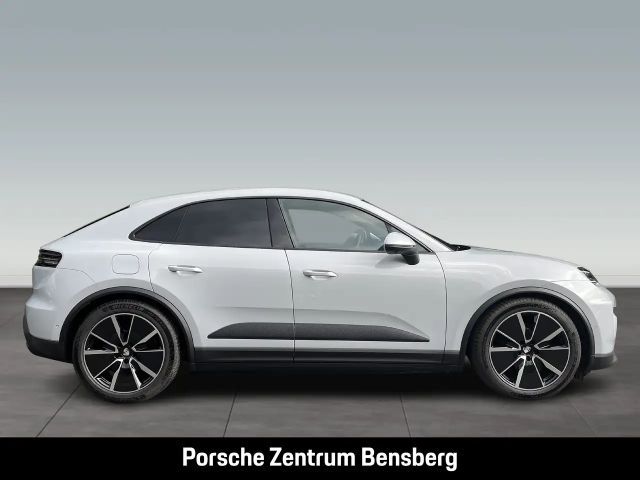 Porsche Macan 4