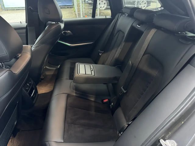 BMW 320 320i M-Sport Touring