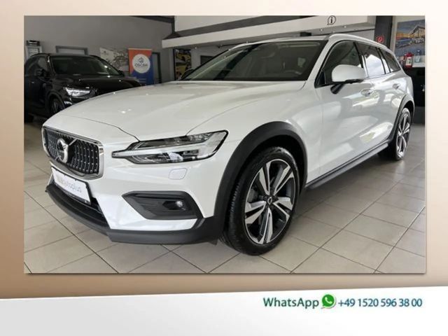 Volvo V60 Cross Country AWD Ultimate