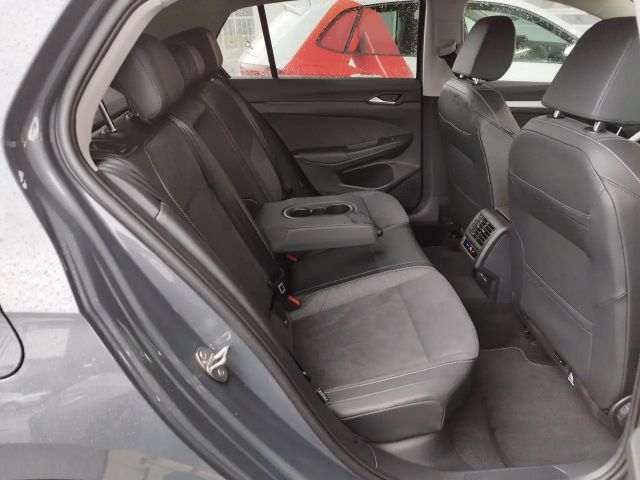 Volkswagen Golf DSG eHybrid