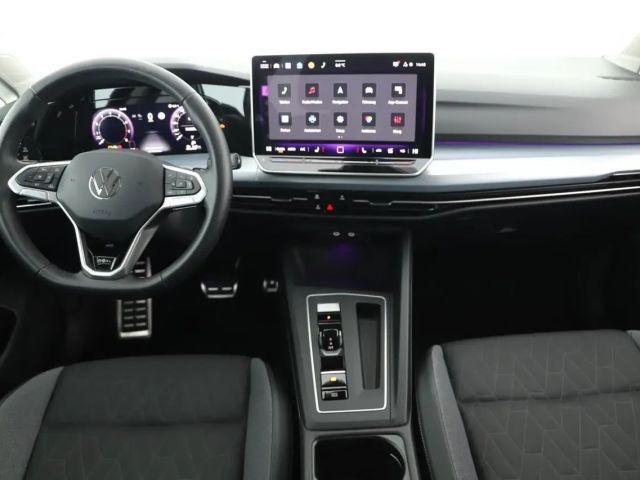 Volkswagen Golf 1.5 eTSI DSG Golf VIII IQ.Drive